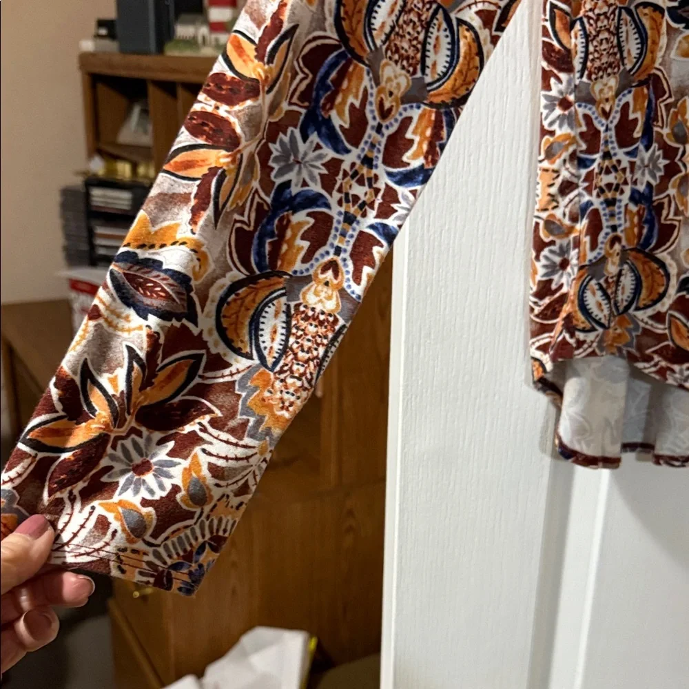 Cupio Vibrant Floral Long Sleeve Top - Picture 3 of 8